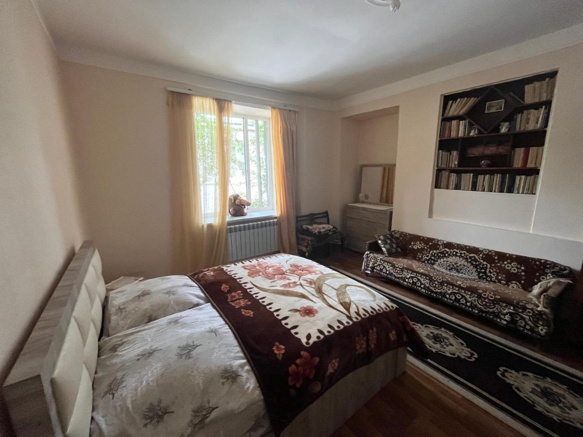 مبيت وإفطار فانادزور Inexpensive House المظهر الخارجي الصورة